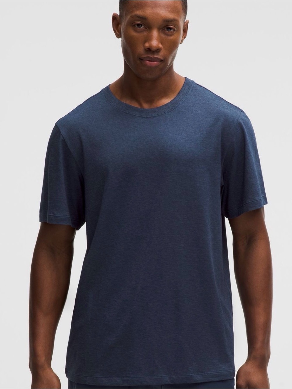 lululemon athletica Men's Short Sleeve Tee - Heather Navy - Picture 3 of 3
